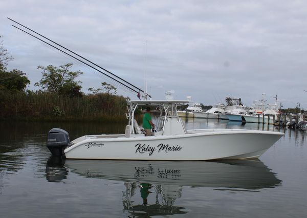 Yellowfin 32 image