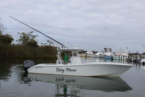 Yellowfin 32 image