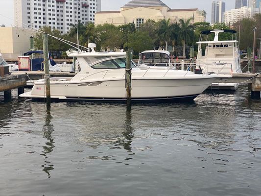Tiara Yachts 3800 - main image