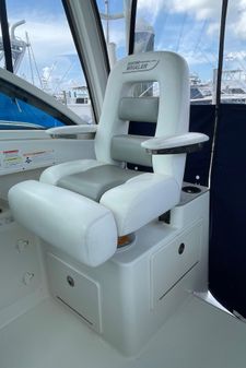 Boston-whaler CONQUEST image