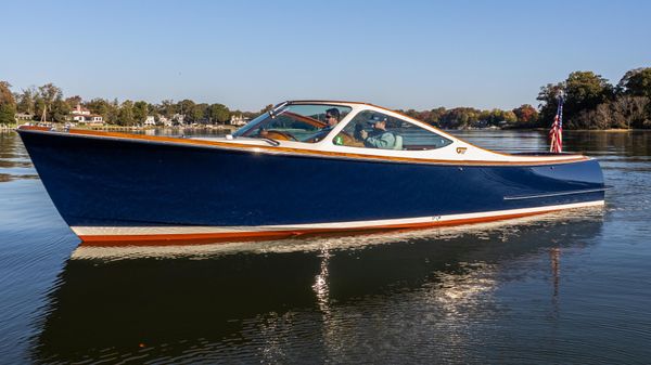 Hinckley Talaria 29 Runabout 