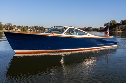 Hinckley Talaria 29 Runabout image