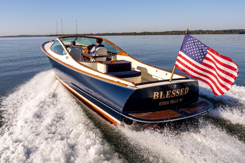 Hinckley Talaria 29 Runabout image