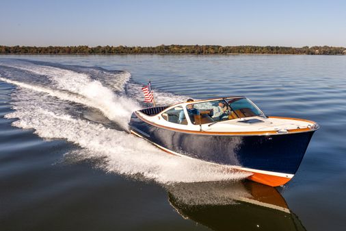 Hinckley Talaria 29 Runabout image