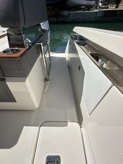 Tiara Yachts 38 LS image