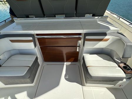 Tiara Yachts 38 LS image