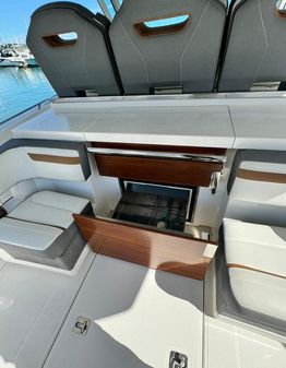 Tiara-yachts 38-LS image