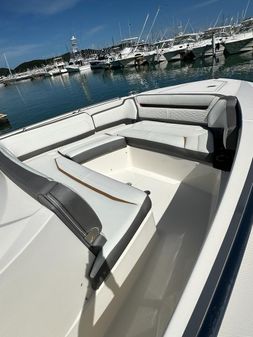 Tiara Yachts 38 LS image