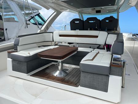 Tiara-yachts 38-LS image