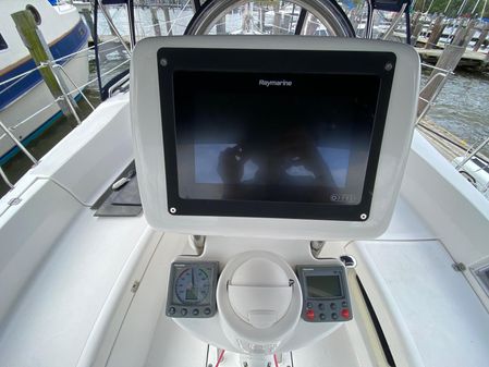 Hunter 36 image