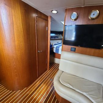 Tiara Yachts 3800 Open image