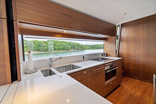 Princess Yachts Y85 Motor Yacht image