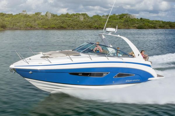 Regal 33 Express - main image