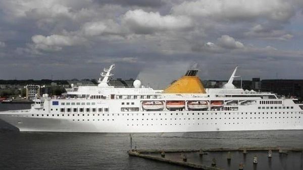 Blohm & Voss Cruise Ship 