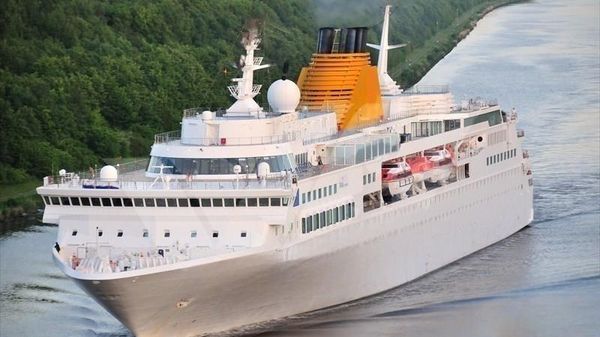 Blohm & Voss Cruise Ship
