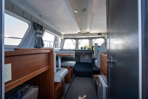 KingFisher 2725 Weekender image