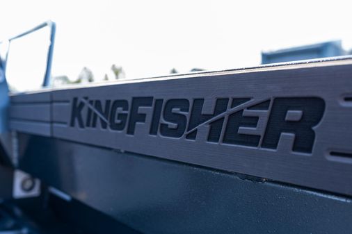 KingFisher 2725 Weekender image