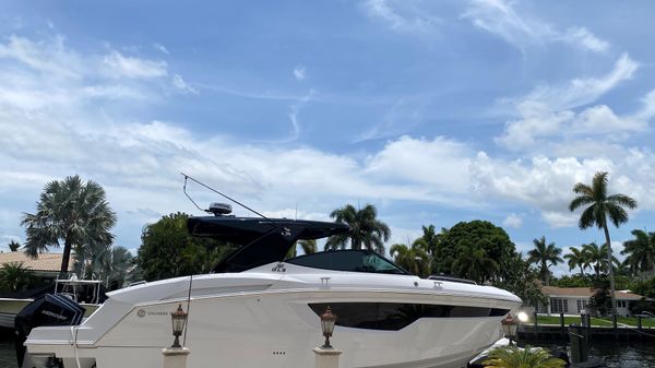 Cruisers Yachts 38 GLS