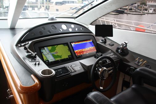 Sunseeker 64 Manhattan image