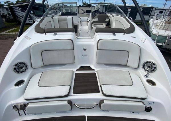 Yamaha-boats 242-LIMITED-S image