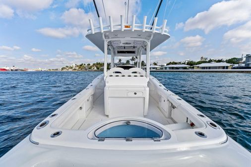 Mag Bay 33 Center Console image