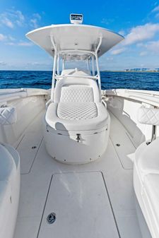 Mag Bay 33 Center Console image