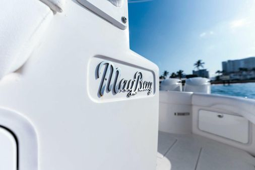 Mag Bay 33 Center Console image