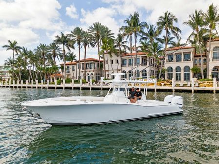 Mag Bay 33 Center Console image