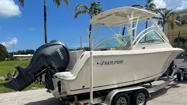 Sailfish 245 DC 