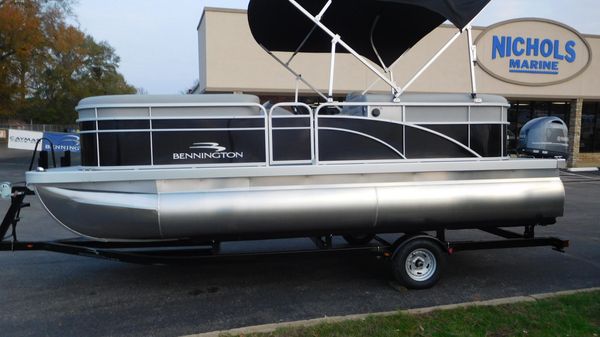 Bennington 20 SVSR