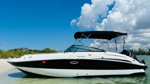 Hurricane SunDeck 2400 OB 