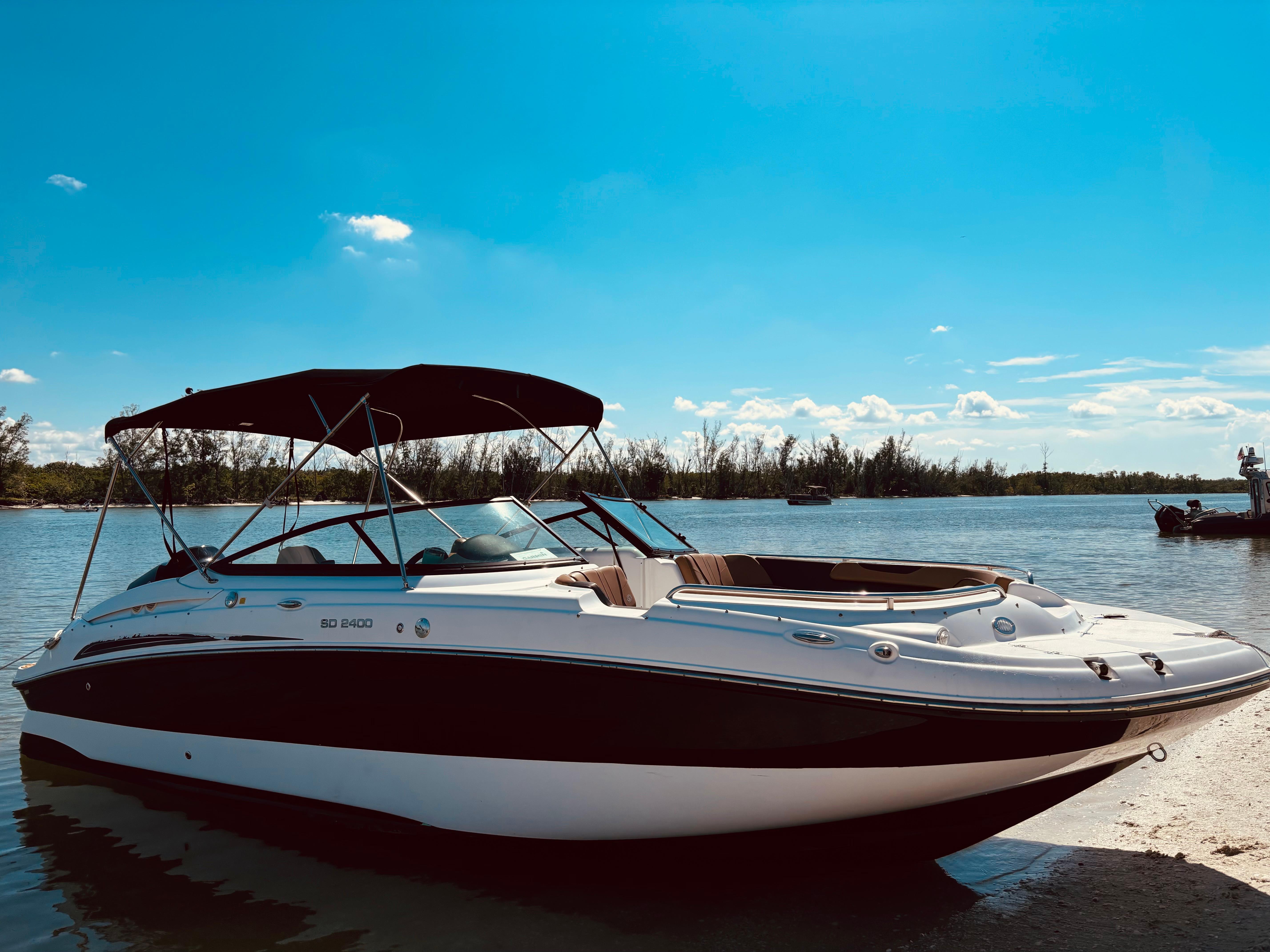 2021 Hurricane sundeck 2400 ob