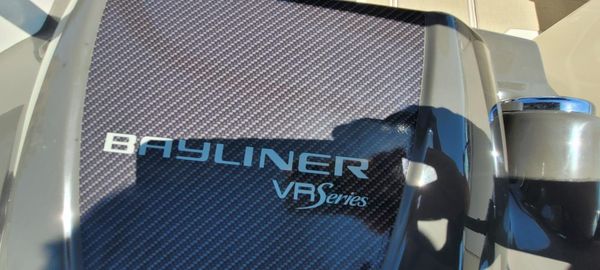 Bayliner VR6 Bowrider image
