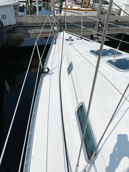 Beneteau 361 image