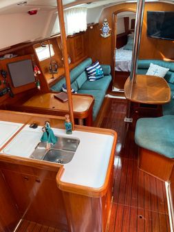 Beneteau 361 image