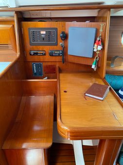 Beneteau 361 image