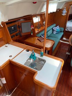 Beneteau 361 image