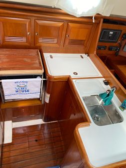 Beneteau 361 image