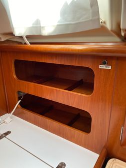 Beneteau 361 image