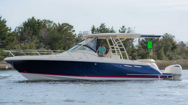 Chris-Craft Launch 36