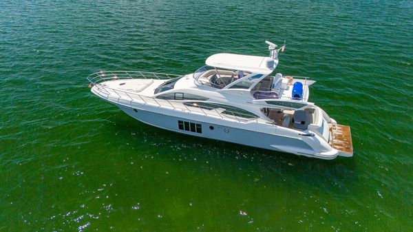 Azimut 64 Fly 