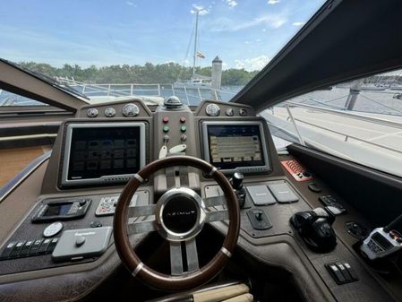 Azimut 64 Fly image