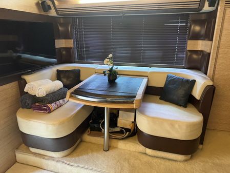 Azimut 64 Fly image