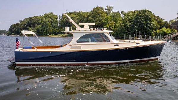 Hinckley Talaria 40 