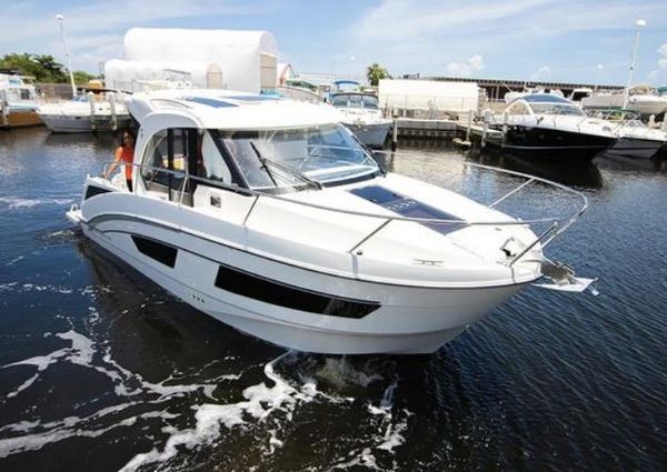 Beneteau Antares 9 image