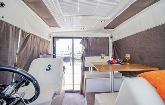 Beneteau Antares 9 image