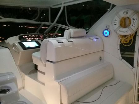 Cruisers Yachts 4450 Express Motoryacht image