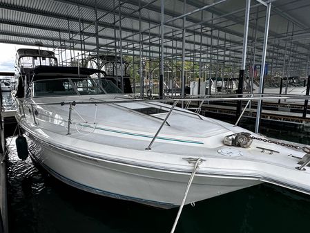 Sea Ray 330 Sundancer image