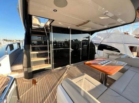 Fairline SQUADRON-68 image