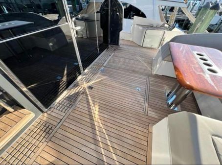 Fairline SQUADRON-68 image